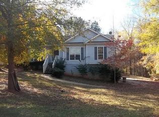 230 Winchester Dr, Sharpsburg, GA 30277