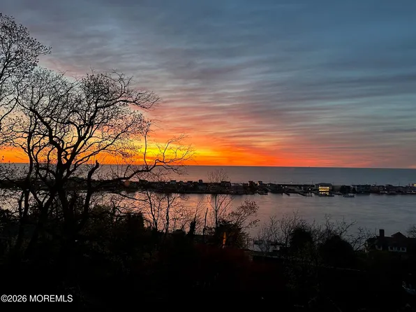 157 Portland Rd, Highlands, NJ 07732