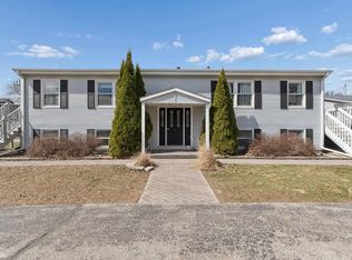 2 Country Ln APT 1, Ventura, IA 50482