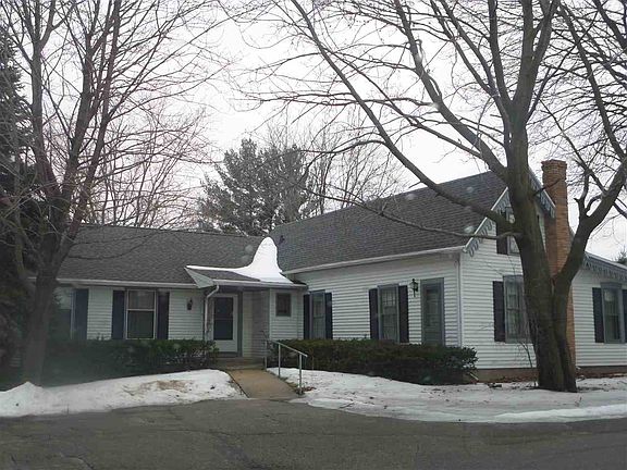 2nd image of 2917 Mineral Point Ave