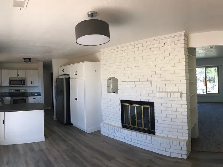 1035 Red Bud Cir — Photo 4