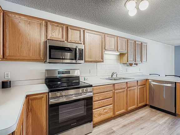 3rd image of 10948 181st Ln NW