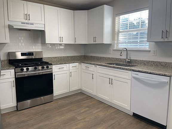 New kitchen cabinets and granite counters