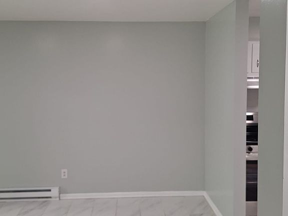 2nd image of 560 Main St #11207537