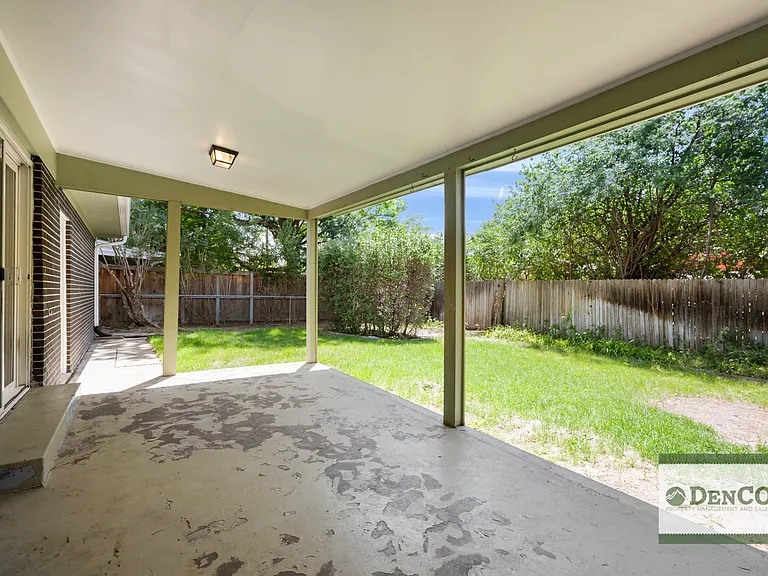 1659 S Kearney St — Photo 20