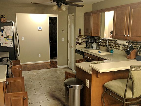 4th image of 140 Brooklyn Way