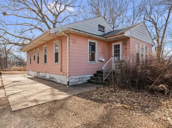 3222 22nd Ave, Rock Island, IL 61201