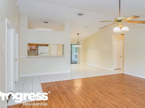 3rd image of 11283 Garden Moss Cir N