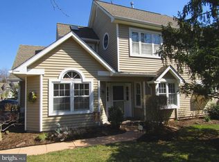 2337 Orchard Hill Cir, Warrington, PA 18976