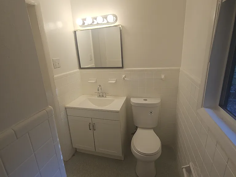 909 Ashland Ave — Photo 31