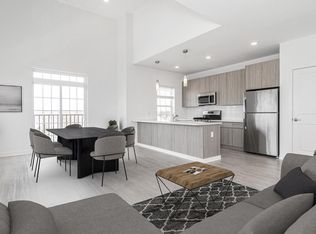 25 Pennsylvania Ave #302, Perth Amboy, NJ 08861