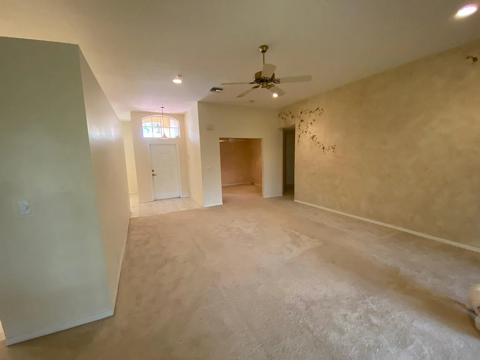 20892 La Questa Ct — Photo 2