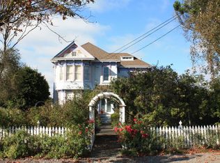 1249 Ambrosini Ln, Ferndale, CA 95536