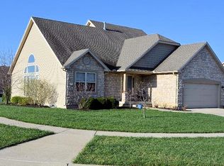 235 Hillcrest Dr, Springboro, OH