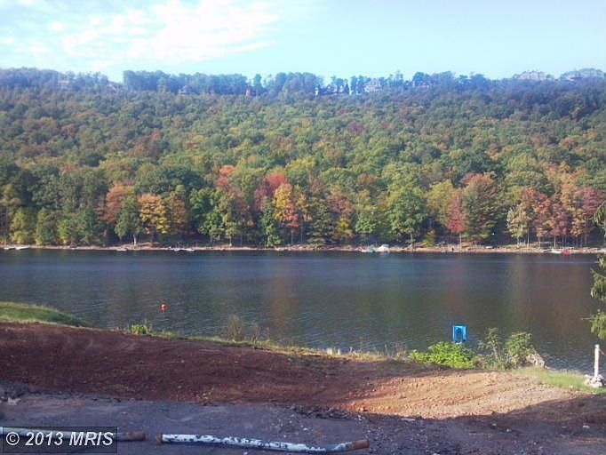 1st image of 929 Deep Creek Dr