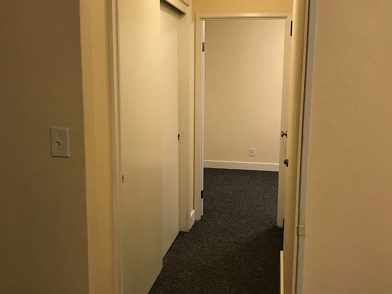 Washington Plaza Apartments — Photo 35