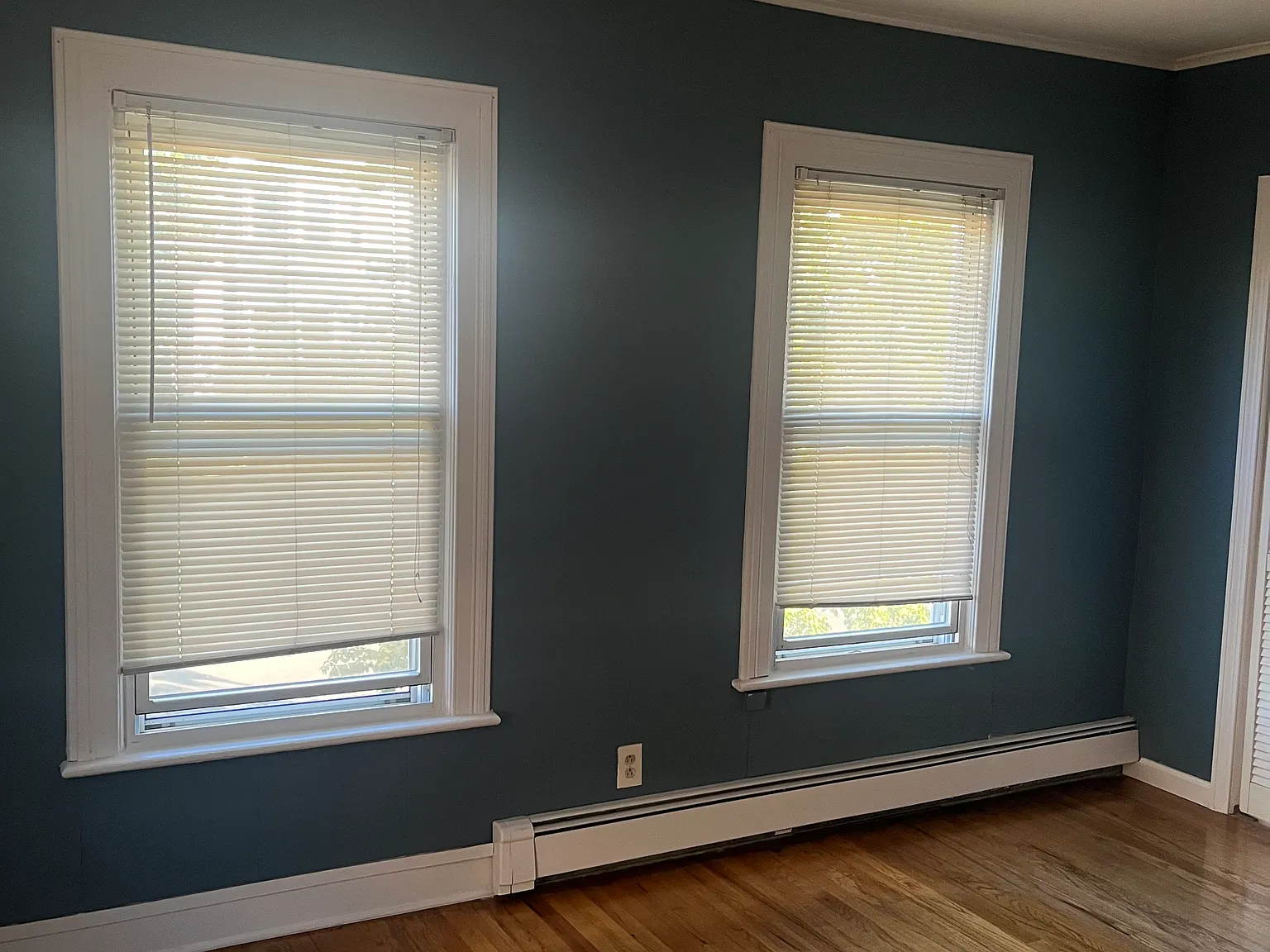 3 bed, 900 sqft, $2,200 — Photo 4