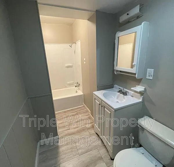 9425 Burdella Ave — Photo 24