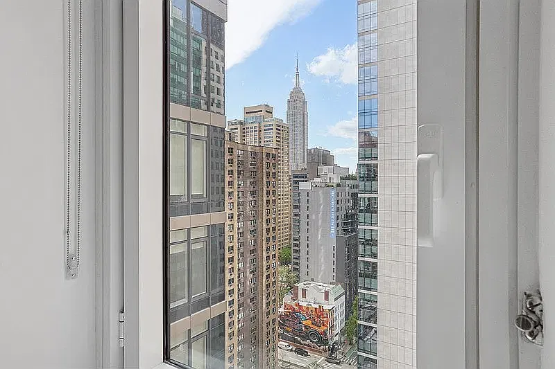 255 E. 39th Street — Photo 2