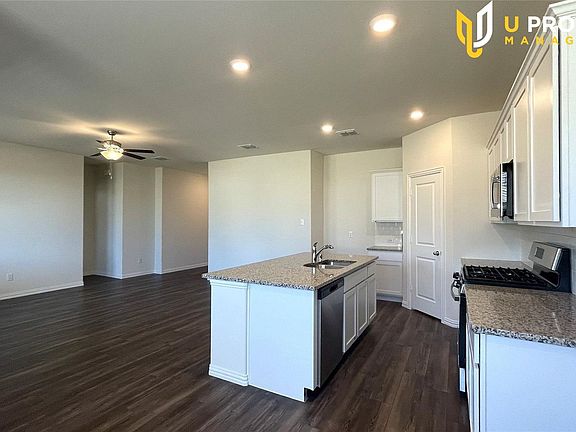 3rd image of 5817 Pensby Dr