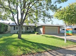 2405 El Lujo Way, Rancho Cordova, CA 95670