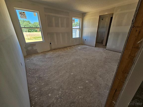 4th image of 163 Zachary Dr