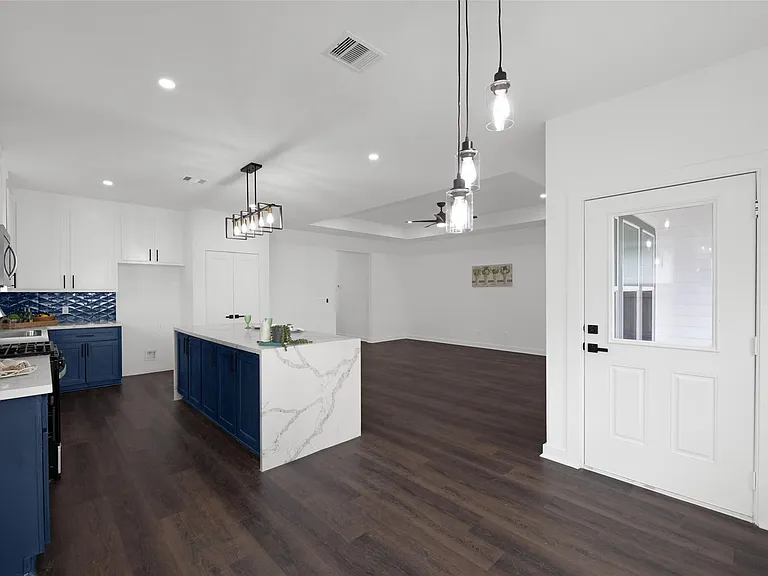 7440 Avenue E — Photo 26
