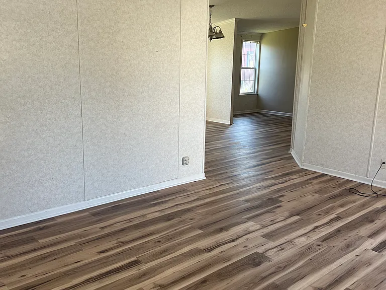 1008 Green St — Photo 11