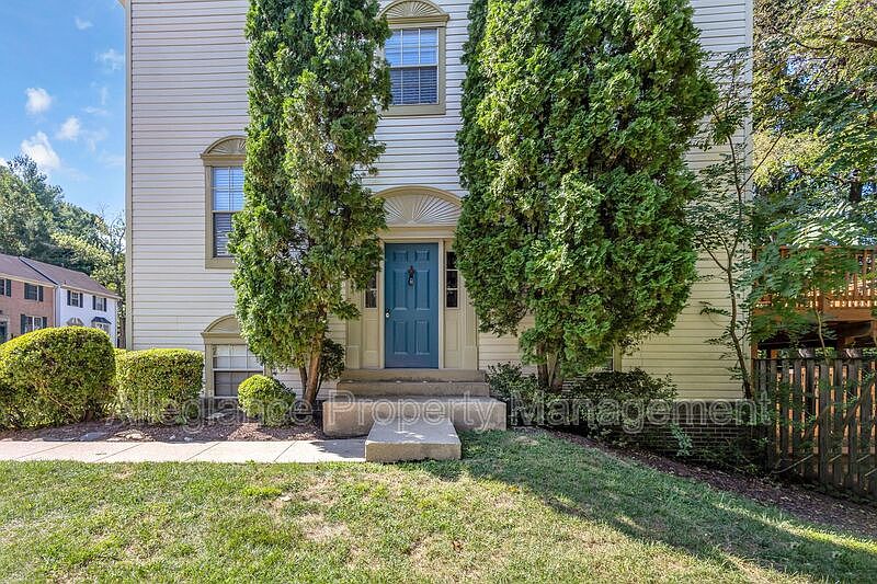 1st image of 5743 Burke Towne Ct