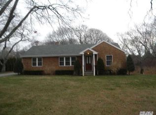 38 Riverhead Rd, Westhampton Beach, NY 11978