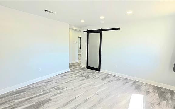 2nd image of 117 Beta St APT B