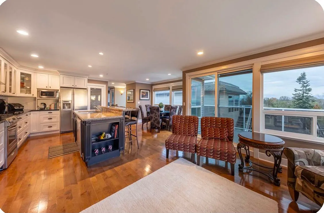 3 bed, 2.5 bath, 1235 sqft, $6,000 — Photo 4