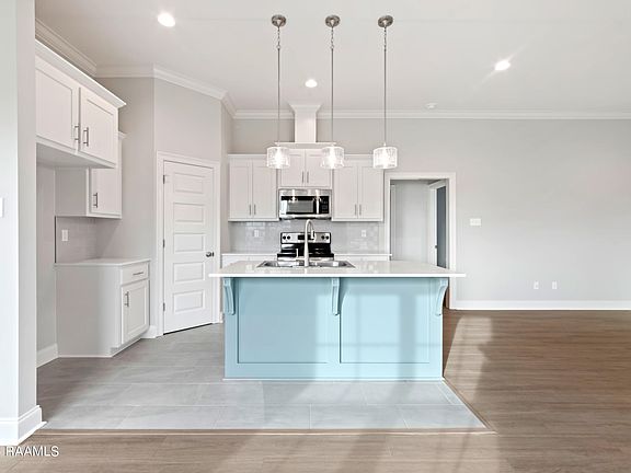 3rd image of 101 Kidd Ln
