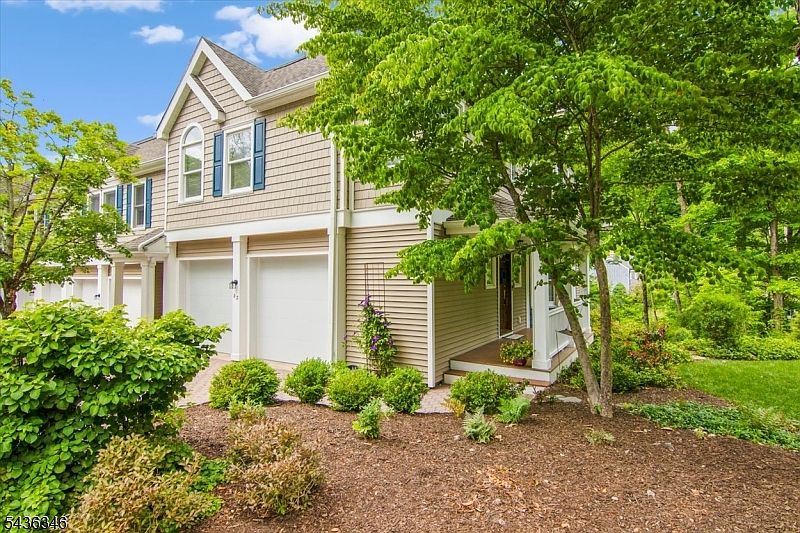 1st image of 23 Rock Creek Woods Dr