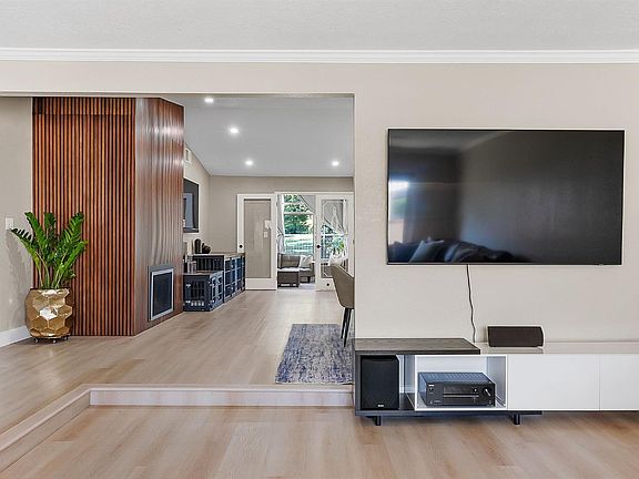 5th image of 4997 Fern Pl