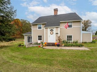 21 W Rd, Arthurdale, WV 26520