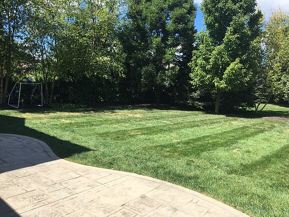 4th image of 6048 Holywell Dr