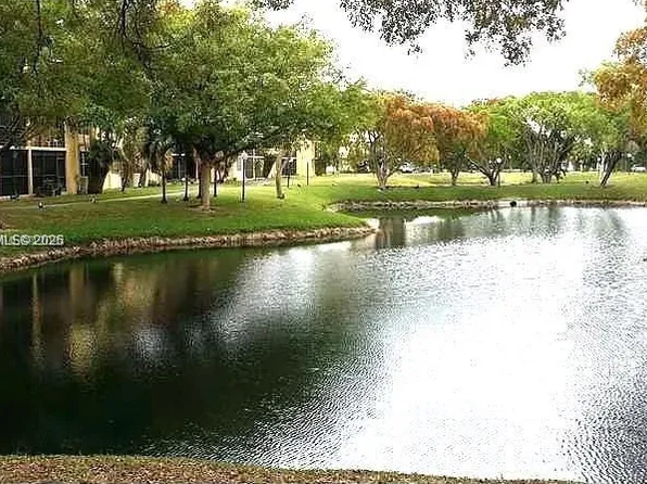 3253 Foxcroft Rd #G107, Hollywood, FL 33025