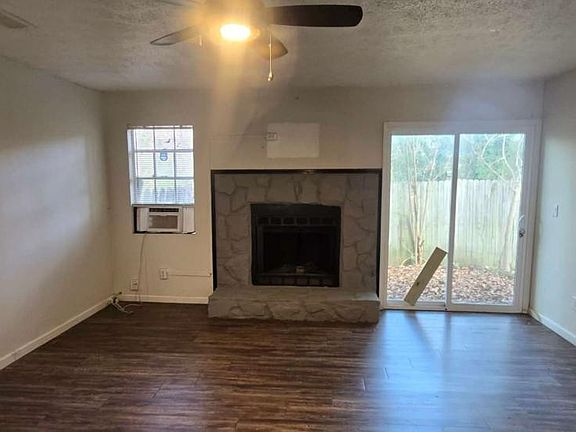 4th image of 1008 Pine Tree Trl