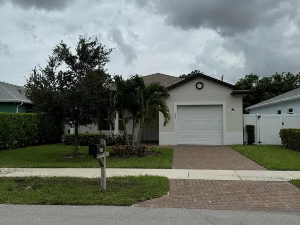 1031 Mango Dr, Delray Beach, FL 33444