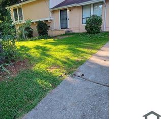 73 Old Post Rd, Jonesboro, GA 30238