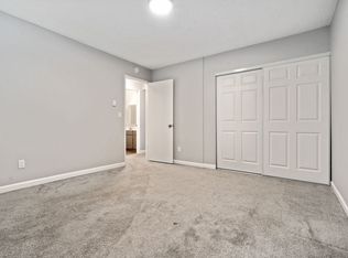 8332 SW 21st Ave APT 2, Portland, OR 97219