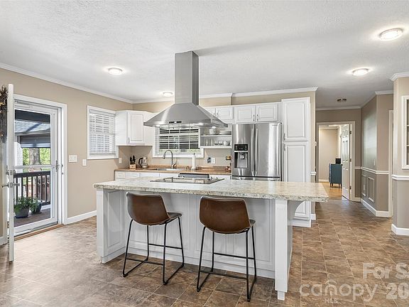 3rd image of 4267 County Home Rd