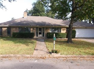 4015 Holbrook St, Paris, TX 75462