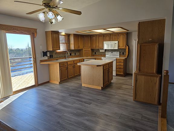 3rd image of 7 Valleyview Hts
