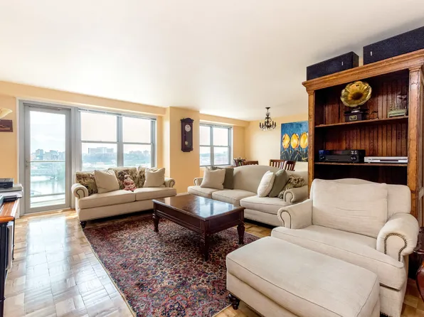 2500 Johnson Avenue image 1 of 12