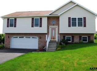 236 Sand Patch Ln, Stewartstown, PA 17363