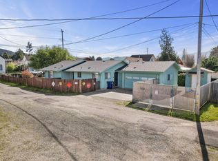 321 Greenwood Rd, Blue Lake, CA 95525