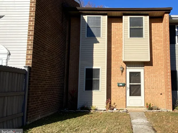 21 Sailboat Cir, Newark, DE 19702