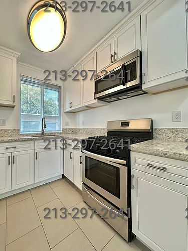 7260 1/2 Fountain Ave #3 Photo 1